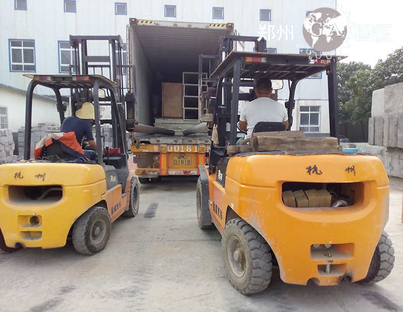 阿聯(lián)酋全自動干粉砂漿設備生產(chǎn)線